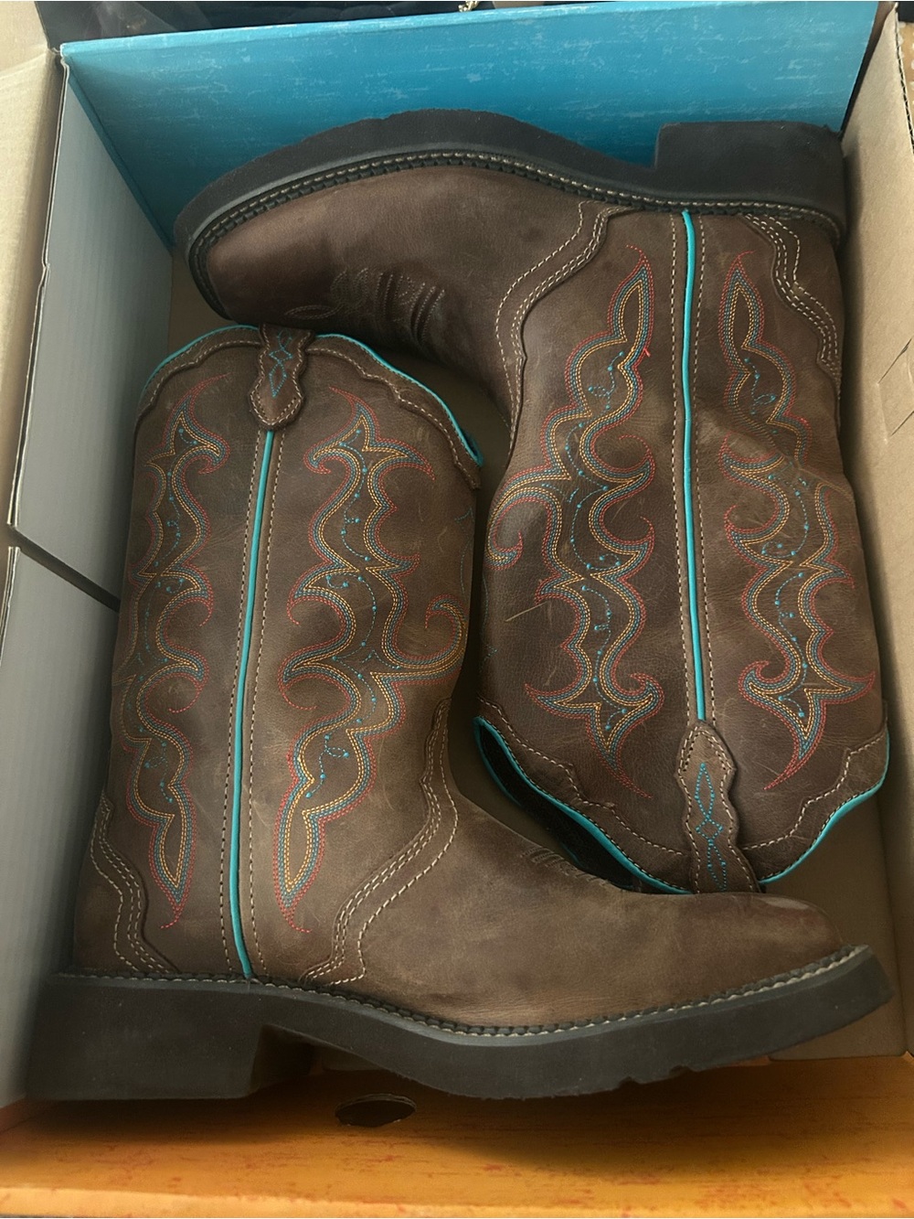 Women's Justin’s Brown Western Heeled Boots with Turquoise Stitching size 9 $90